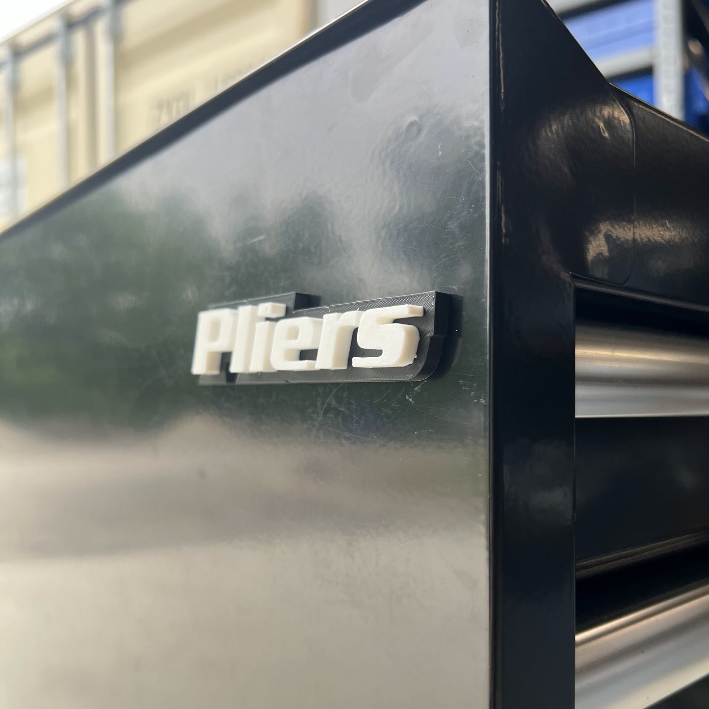 Custom Toolbox Drawer Emblems - Pliers